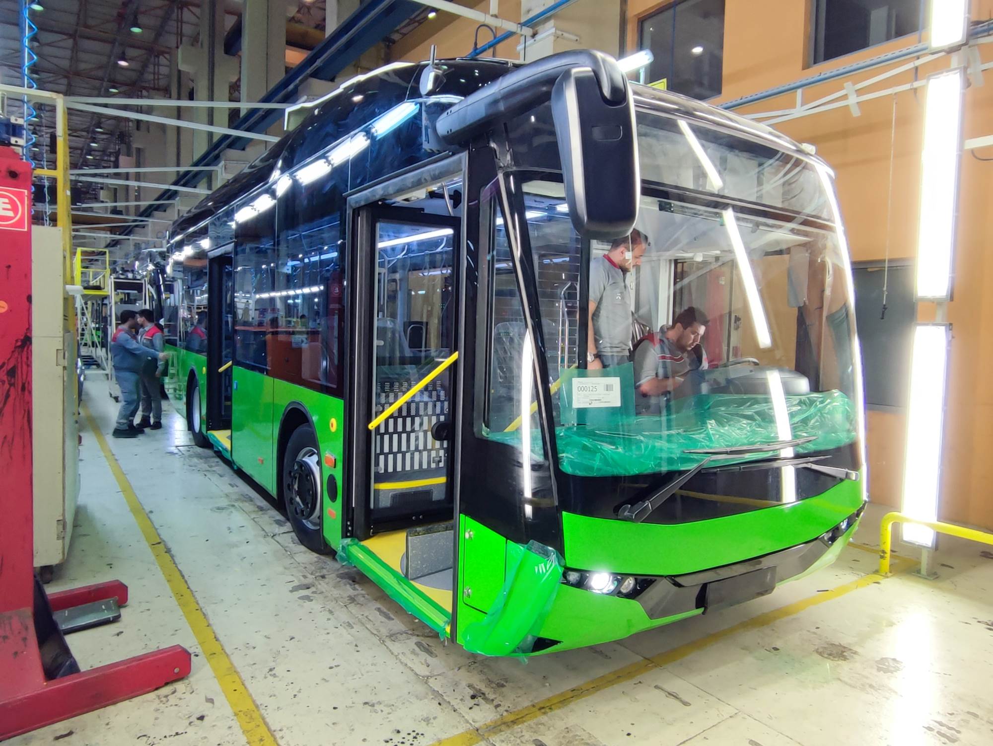 الباص_الكهربائى_الأكبر_لدى_كارسان_(e-ATA)_الذى_تم_أطلاقه_كباص_كهربائى_منذ_البداية