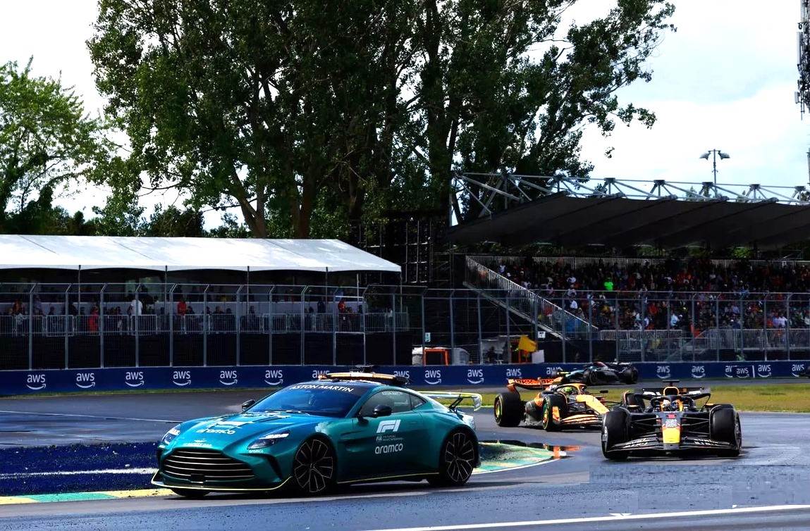 سيارة_الأمان_تدخلت_مرتين_بالجائزة_الكندية_هذا_العام