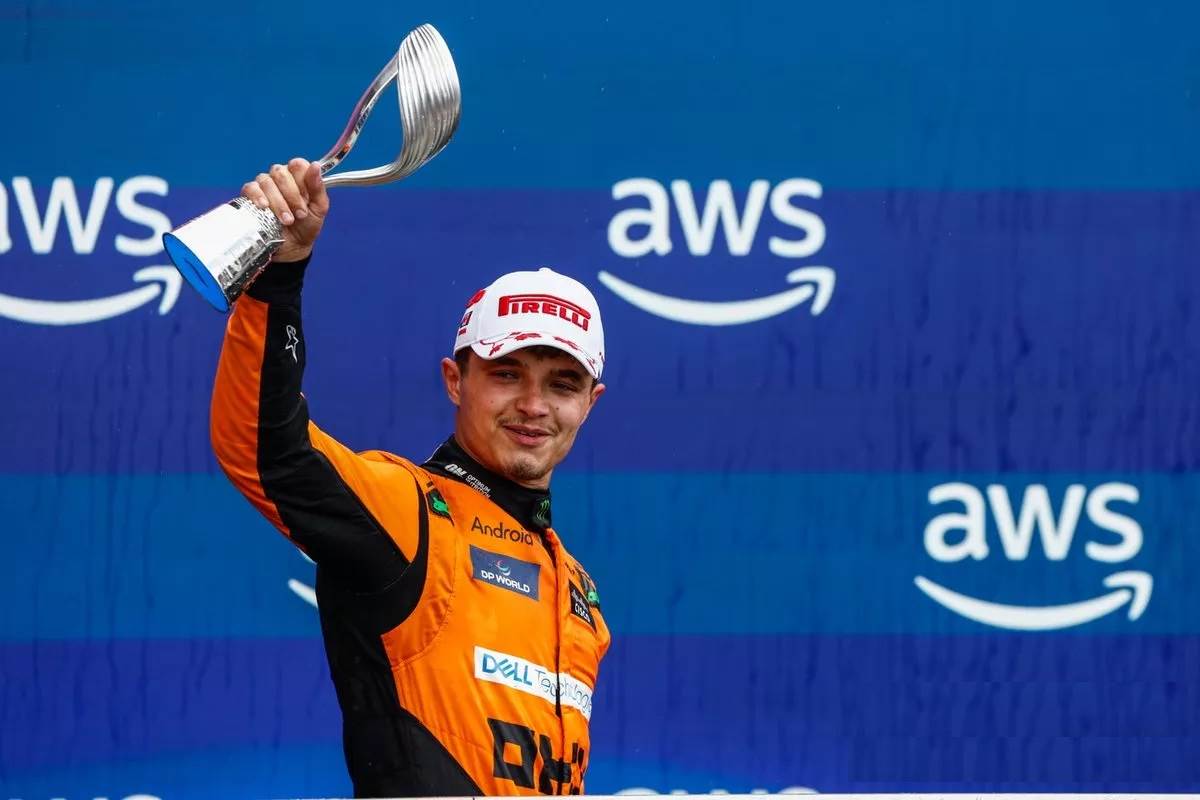 لاندو_نوريس_فاز_بالمركز_الثانى_والسائق_الأفضل_بالسباق