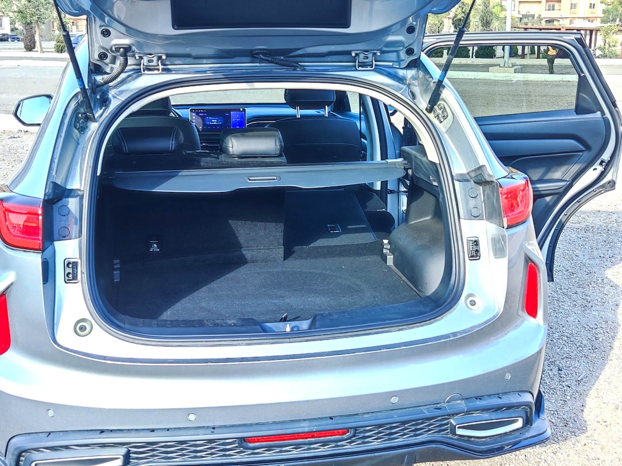 صندوق_أمتعة_خلفى_تتراوح_سعته_بين_291___952__لتر