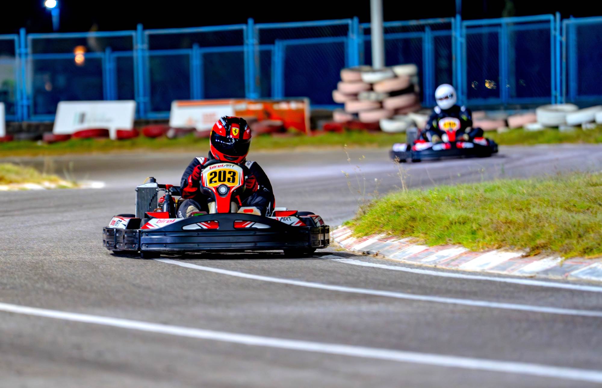 جانب_من_سباقات_سيارات_الكارتينج_المجهزة_بمحركات_روتاكس