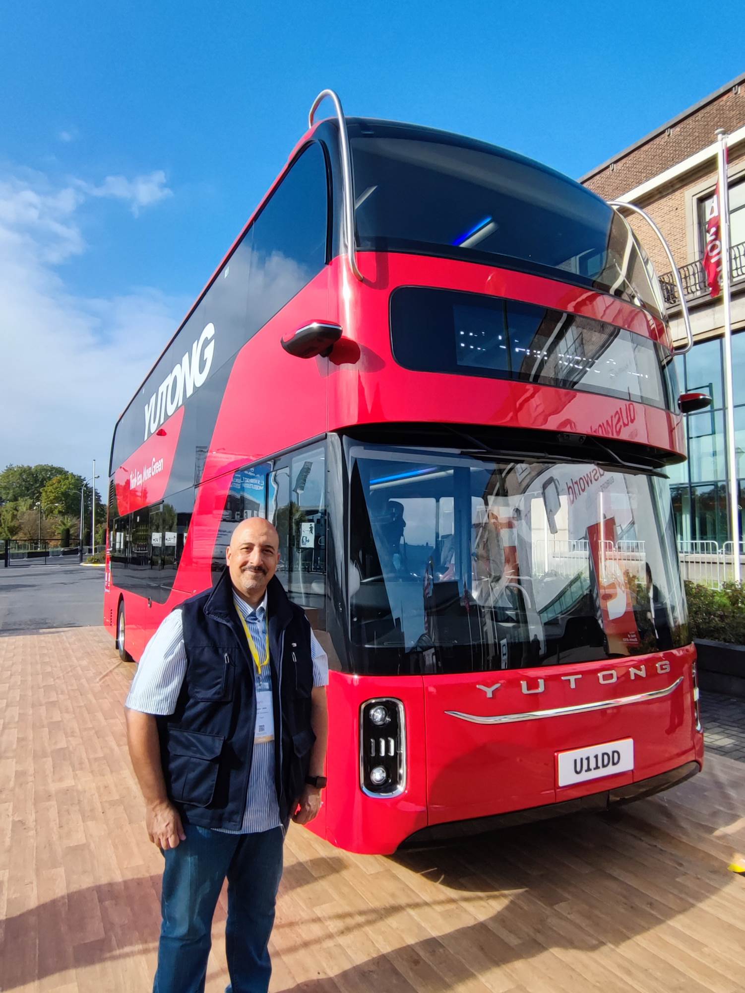 الزميل-_أشرف_كاره_،_كان_حاضراً_للمعرض_بالعاصمة_بروكسل_result