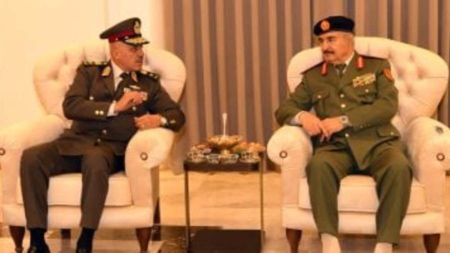 بالفيديو.. الفريق / أحمد خليفة رئيس أركان حرب القوات المسلحة يعود إلى أرض الوطن عقب إنتهاء زيارته الرسمية لدولة ليبيا 