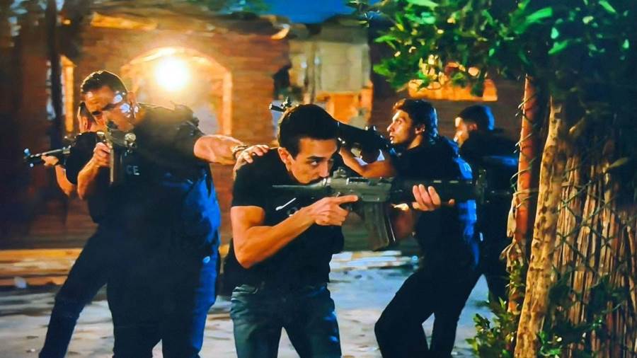 مروان نشأت يكشف كواليس مشهد إحباط تفجير مترو الإنفاق في مسلسل «رأس الأفعى»