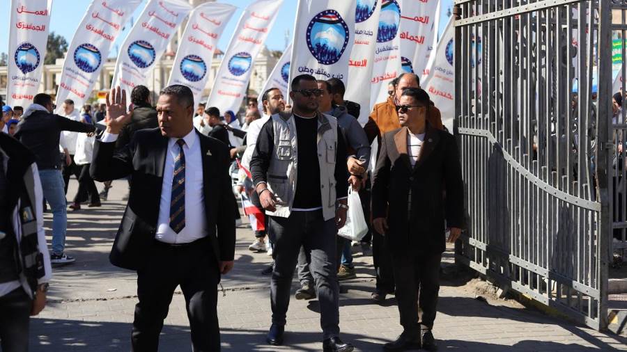 دعماً لكل المصريين.. «العمل الجماهيري بمستقبل وطن» بالإسكندرية يطلق حملة "إفطار مسافر" لخدمة الصائمين بمحطة مصر