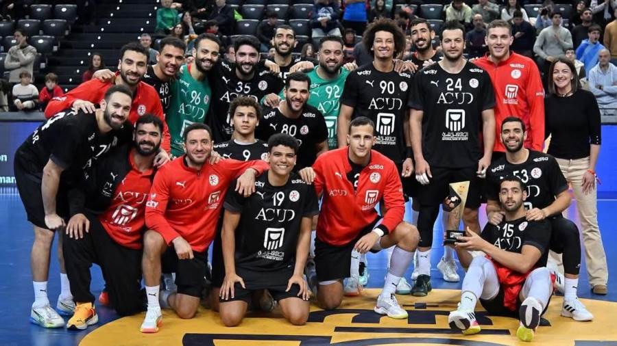 منتخب اليد يطير إلى ألمانيا الثلاثاء لمواجهة الماكينات وديًا .. وبسكوال يعلن قائمته