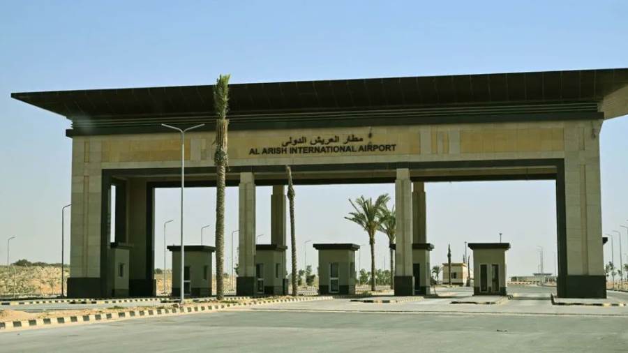 في أثناء جولته بمحافظة شمال سيناء: رئيس الوزراء يتابع الموقف التنفيذي لمشروع تطوير مطار العريش الدولي