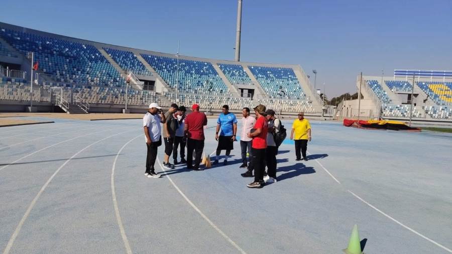 وفد الأمانة العامة للاتحاد العربي لألعاب القوى يقف على جاهزية استاد هيئة قناة السويس بالإسماعيلية 