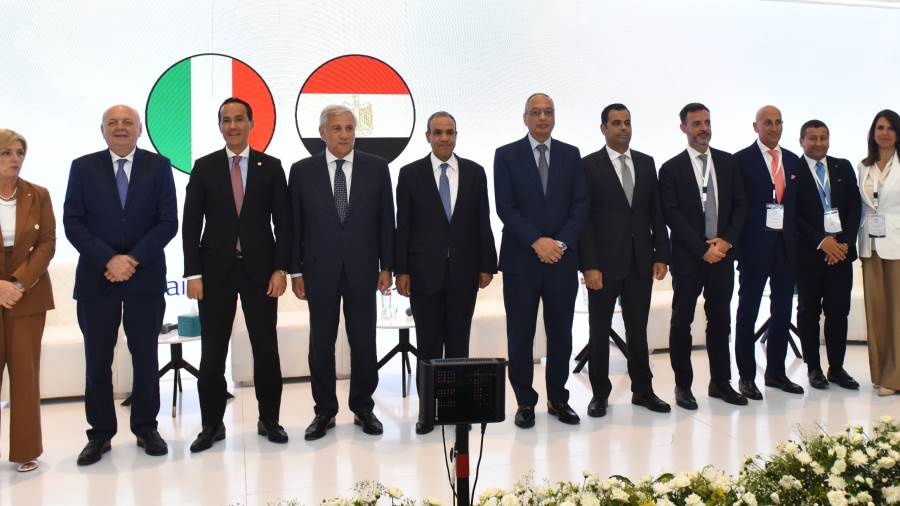 الرئيس التنفيذي للهيئة العامة للاستثمار يشارك في ختام منتدى الأعمال المصري الإيطالي ويؤكد دفع الشراكة الاقتصادية والاستثمارية بين البلدين