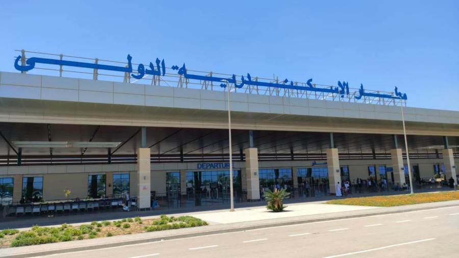 مطار الإسكندرية الدولي يستكمل هويته الجديدة عالميًا باعتماد الرمز ALY بدلًا من HBE