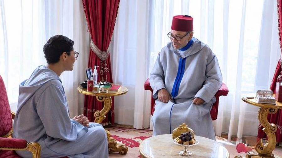 المنصوري: الملك آمن بقدرة المغربيات.. ومشاورات تشكيل الحكومة تبدأ فورًا