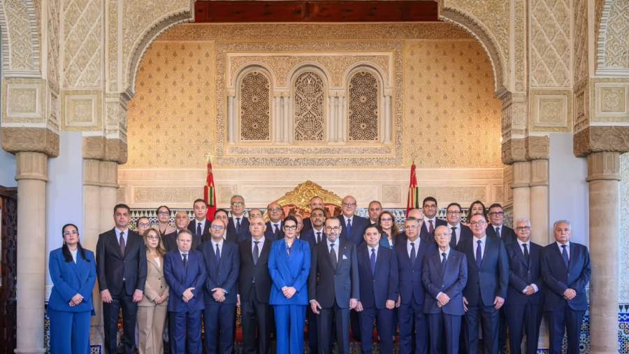 الملك محمد السادس يترأس مراسم تعيين الحكومة المغربية الجديدة برئاسة فاطمة الزهراء المنصوري