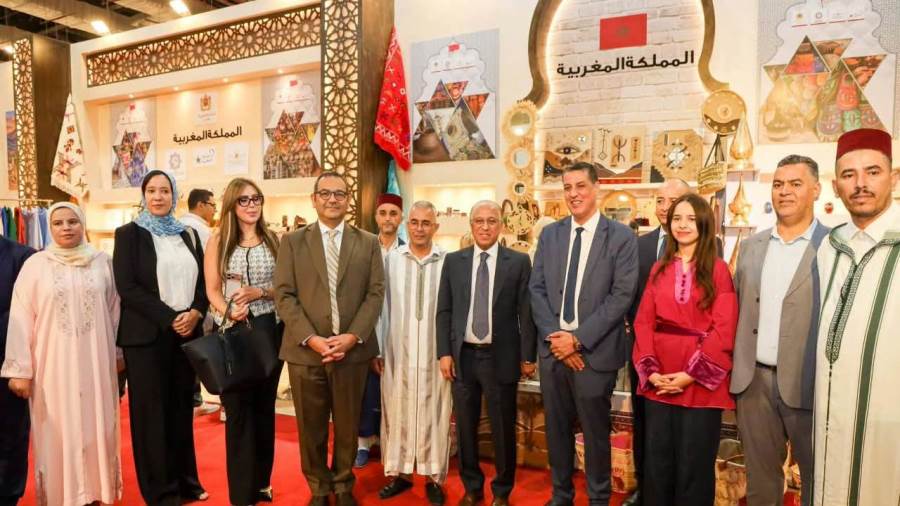 السفير المغربي يتفقد جناح المملكة في «تراثنا 2026» ويؤكد أهمية الترويج للتراث المغربي والمصري عالميًا