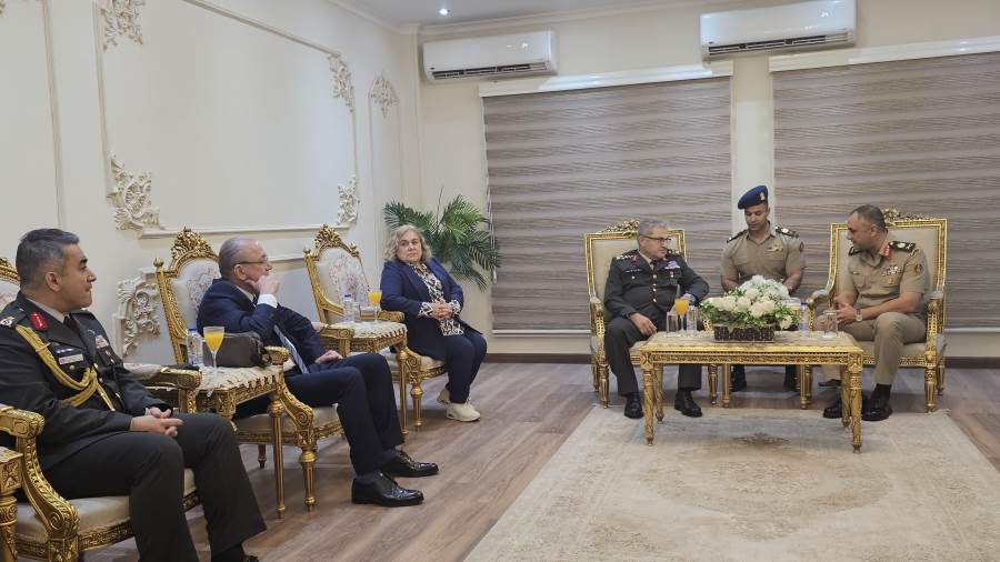السفير التركي بالقاهرة يستقبل قائد القوات البرية التركية في زيارة رسمية إلى مصر