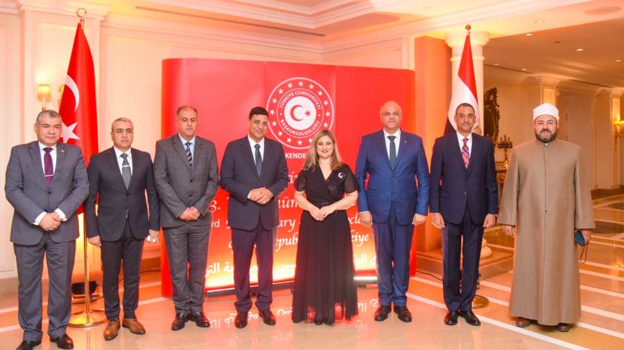 محافظ الإسكندرية يشارك في احتفالية القنصلية التركية بالذكرى الـ103 لإعلان الجمهورية التركية   