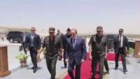 الرئيس السيسى يختتم جولته بالقيادة الاستراتيجية بتسجيل رسالة شكر وتقدير لقادة القوات المسلحة