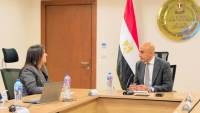 وزير التعليم يبحث مع الأمين العام للاتحاد الدولي للرياضة المدرسية تعزيز التعاون واستضافة البطولات الدولية