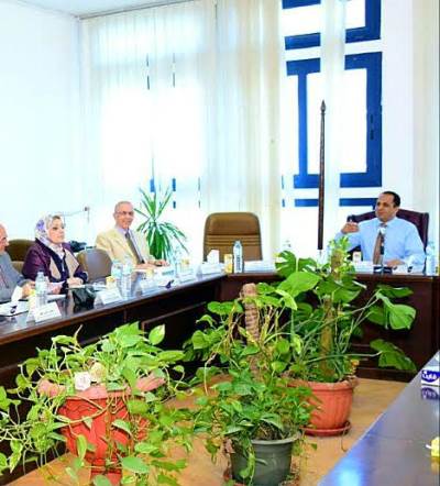 جامعة دمنهور تطلق مبادرة لتدريب 600 أستاذ جامعي على مهارات التعلم الإلكتروني المدمج