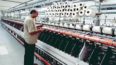 "السوق العربية" تكشف خطة الدولة لتطوير صناعة الغزل والنسيج