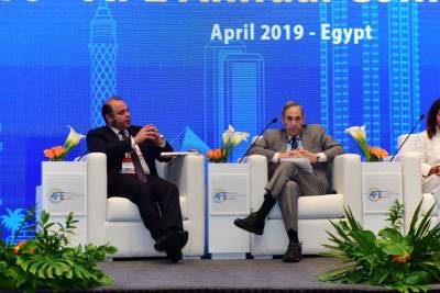 خبراء يضعون خارطة طريق لمستقبل القيد في البورصات