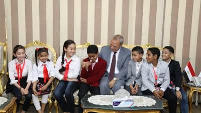 لاختراعهم إنسان آلي للأنقاذ.. محافظ قنا يُكرم أطفال نادى مصر للعلوم