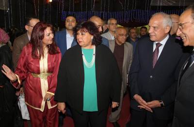 وزير الثقافة تشهد "ست الدنيا" بـ"فيصل للكتاب"