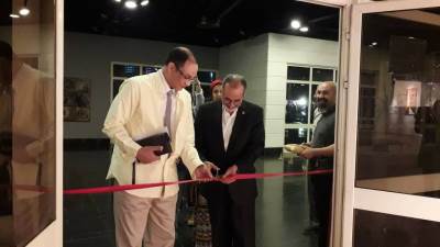 افتتاح معرض "الساحرة المستديرة" للفنان التشكيلي حسن سعيد بالهناجر