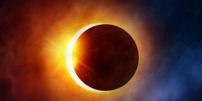 الأرض علي موعد مع كسوف كلي يشهدها العالم اليوم 