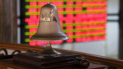 مستثمرى البورصة يعلنون ثقتهم بالرئيس ويطالبون بإقالة"عمران" وإلغاء المليم والنظر فى ملف الضرائب