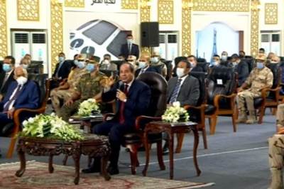 السيسى: التعدي على الأرض الزراعية والبناء غير المخطط يساوي خطر سد النهضة