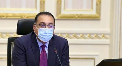  رئيس الوزراء يتابع مع الرئيس التنفيذي للهيئة العامة للاستثمار والمناطق الحرة نتائج جولته بالصعيد