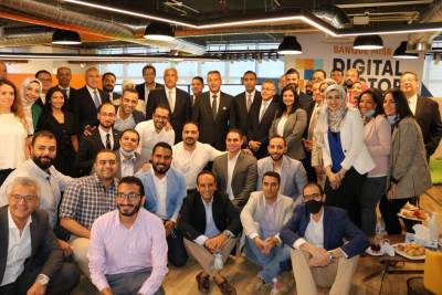 محافظ البنك المركزي المصري يزور أول قطاع متكامل للتحول الرقمي المصرفي ببنك مصر 