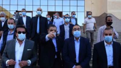 رئيس الوزراء يتفقد محطة معالجة مياه الصرف الصحي بكفر الشيخ
