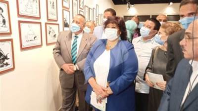 عبد الدايم تشيد بمعرض "نصر أكتوبر فى ذاكرة الكاريكاتير المصري" بالهناجر