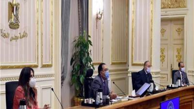 مصطفي مدبولي يستعرض تقرير مؤشر مدراء المشتريات المصري عن شهر أكتوبر 2020