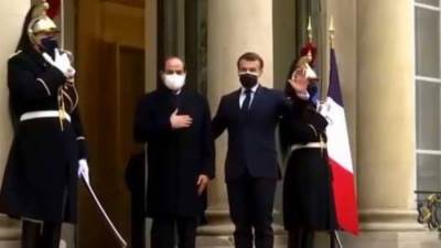 الرئيس السيسى يعود إلى أرض الوطن بعد إتمام زيارة فرنسا