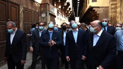 رئيس الوزراء: مناطق القاهرة التاريخية تمثل كنزاً حضاريا وملتزمون بالحفاظ عليها