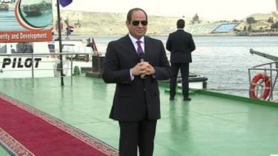 الرئيس السيسى: قناة السويس قوية وباقية ومرور كل السفن العالقة خلال 3 أيام