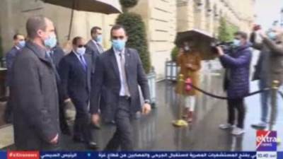 الرئيس السيسي يغادر مقر إقامته بباريس متجها إلى قصر الإليزيه للقاء ماكرون
