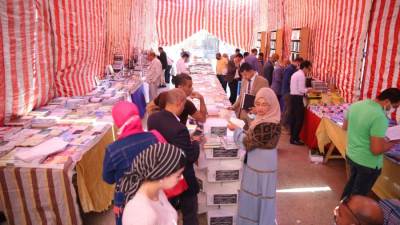 افتتاح معرض الكتب والموسوعات القانونية بنقابة المحامين 