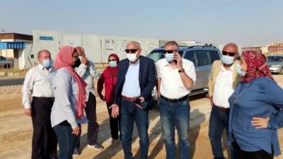 مسئولو "الإسكان" يتابعون أعمال تطوير الطرق ومنظومة الصرف بالقاهرة الجديدة