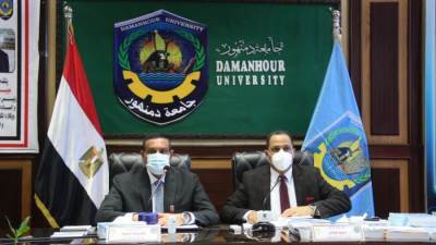 محافظ البحيرة ورئيس جامعة دمنهور يستعرضان الإنجازات على أرض الواقع
