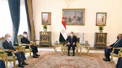 السيسي يستقبل وزير خارجية اليابان