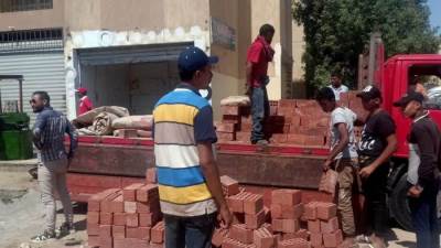 جهاز "حدائق أكتوبر" يشن حملة لإزالة مخالفات تغيير النشاط بالمدينة