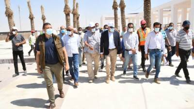 الجزار يُشدد على استخدام أفضل العناصر والخامات بمشروع الحدائق المركزية في العاصمة الجديدة 