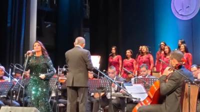 أنا هنا يا ابن الحلال.. هايدي الجندي تتألق علي مسرح أوبرا دمنهور