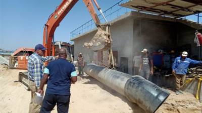 رئيس جهاز "النوبارية الجديدة" يتفقد سير العمل بتوسعات محطة معالجة الصرف بالمدينة