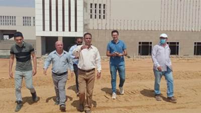 مندور: الانتهاء من أعمال الطرق وتوصيل المرافق لمحطتي الركاب والصيانة في بدر