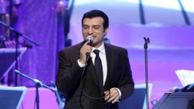 إيهاب توفيق نجم احتفالية الأوبرا فى ذكرى المولد النبوي  