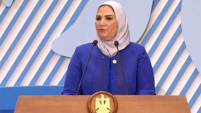 وزيرة التضامن: الكشف عن تعاطى المخدرات لـ 400 ألف موظف